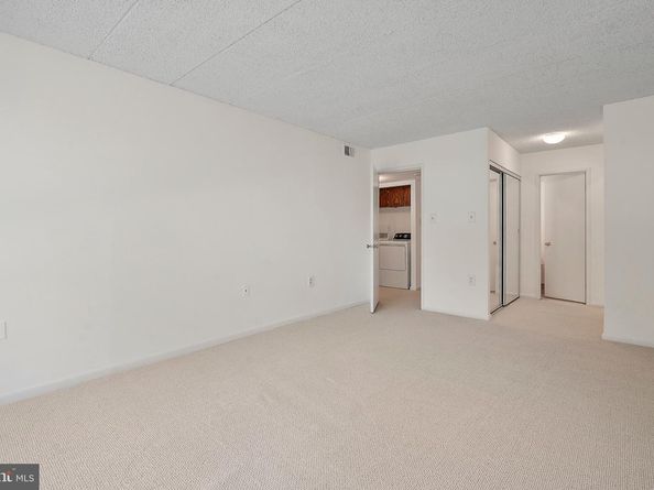 5160 Maris Avenue 201, Alexandria VA 22304