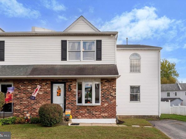 5 Sparks Circle, Glenolden PA 19036