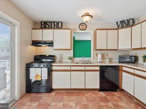 5 Sparks Circle, Glenolden PA 19036