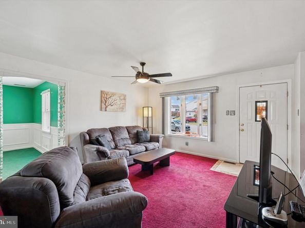5 Sparks Circle, Glenolden PA 19036