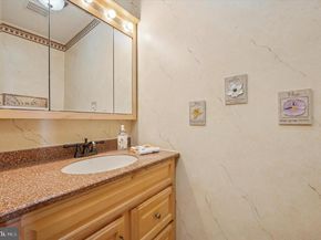 5 Sparks Circle, Glenolden PA 19036