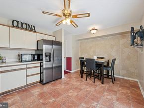 5 Sparks Circle, Glenolden PA 19036
