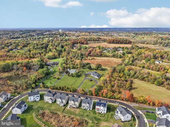 222 Grove Valley Court, Chalfont PA 18914