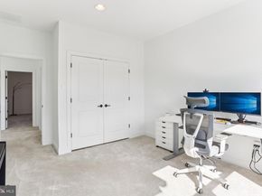 222 Grove Valley Court, Chalfont PA 18914