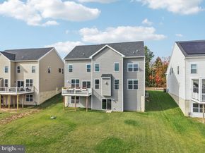 222 Grove Valley Court, Chalfont PA 18914