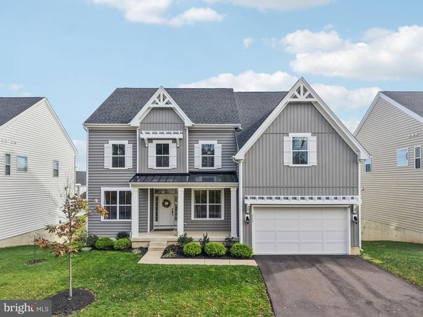 222 Grove Valley Court, Chalfont PA 18914