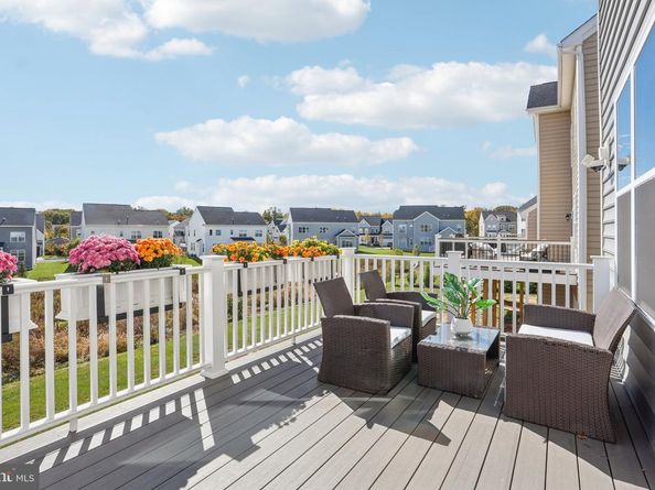 222 Grove Valley Court, Chalfont PA 18914
