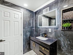 1316 S 6TH Street, Philadelphia PA 19147