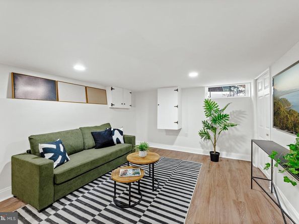 1316 S 6TH Street, Philadelphia PA 19147