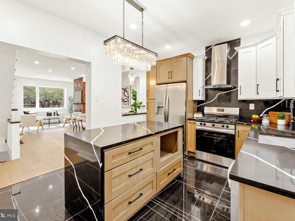 1316 S 6TH Street, Philadelphia PA 19147