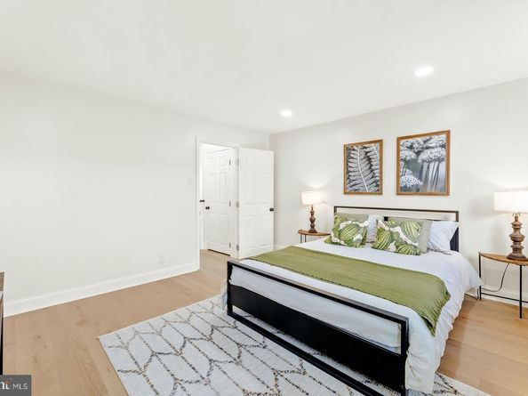 1316 S 6TH Street, Philadelphia PA 19147