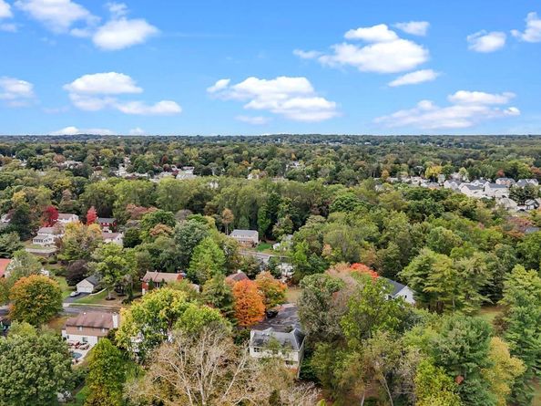 905 Pebble Lane, Southampton PA 18966