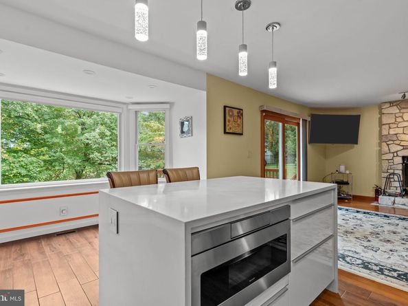 905 Pebble Lane, Southampton PA 18966