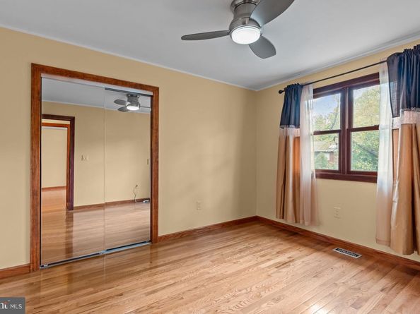 905 Pebble Lane, Southampton PA 18966