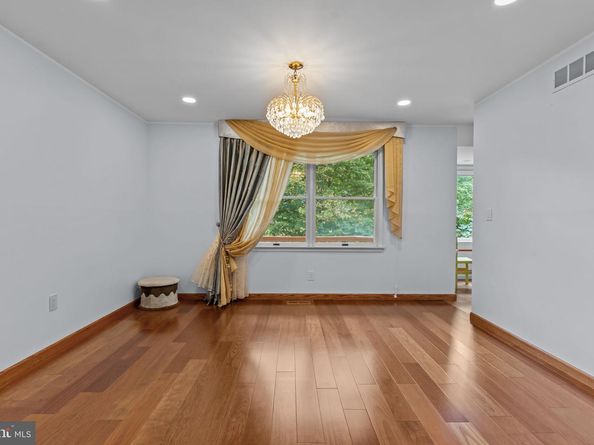 905 Pebble Lane, Southampton PA 18966