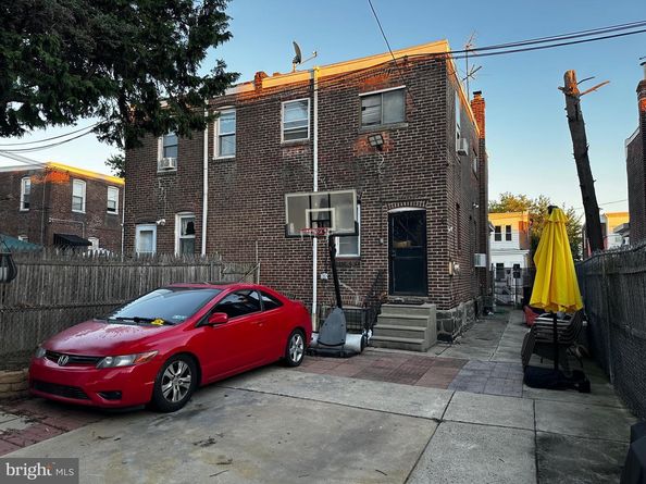 6634 Jackson Street, Philadelphia PA 19135