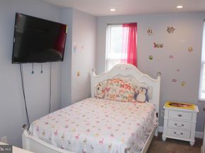 1661 N Robinson Street, Philadelphia PA 19151