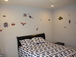 1661 N Robinson Street, Philadelphia PA 19151