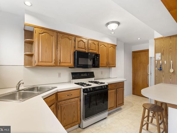 837 Grant Road, Folcroft PA 19032
