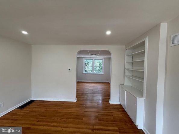 432 Grace Road, Upper Darby PA 19082