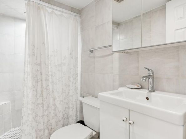 2814 38TH Street NW, Washington DC 20007