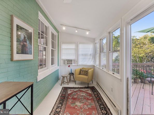 2814 38TH Street NW, Washington DC 20007