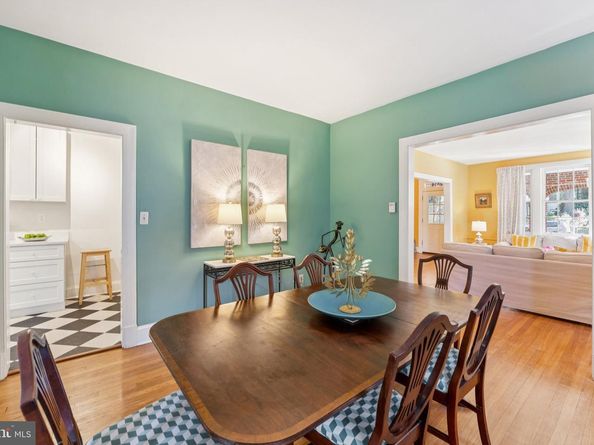 2814 38TH Street NW, Washington DC 20007