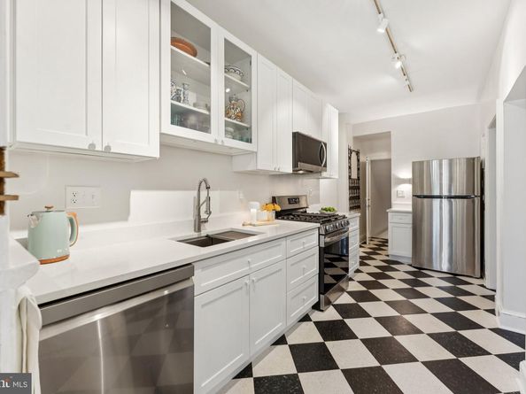 2814 38TH Street NW, Washington DC 20007