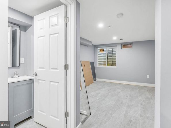 3211 Latona Street, Philadelphia PA 19146