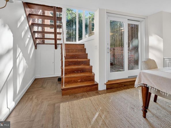 1511 34TH Street NW, Washington DC 20007