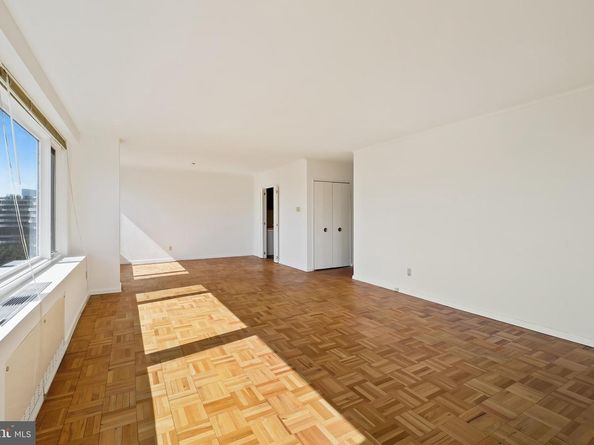 2475 Virginia Avenue NW 921, Washington DC 20037