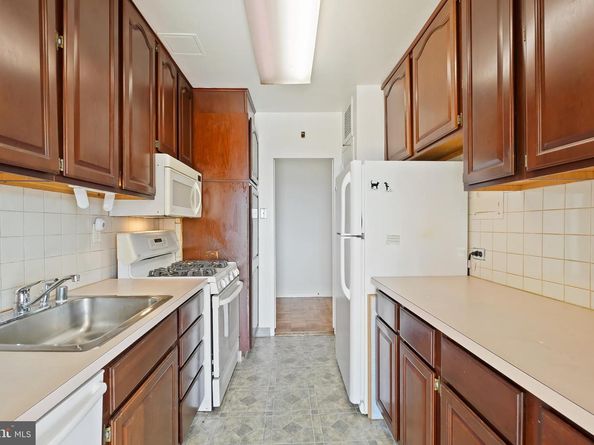 2475 Virginia Avenue NW 921, Washington DC 20037