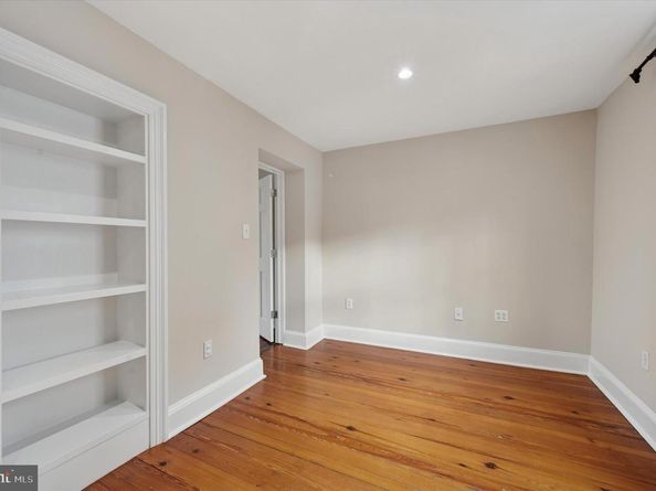 2202 Madison Square, Philadelphia PA 19146