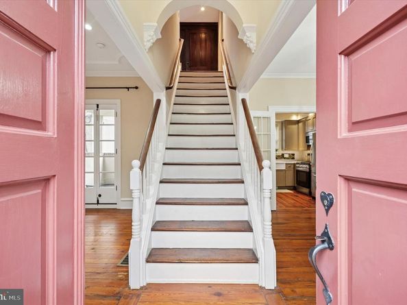 2202 Madison Square, Philadelphia PA 19146