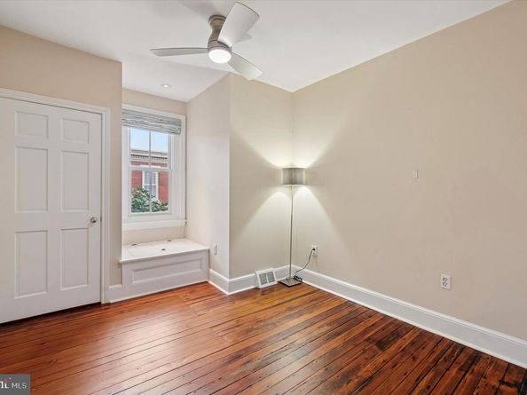 2202 Madison Square, Philadelphia PA 19146