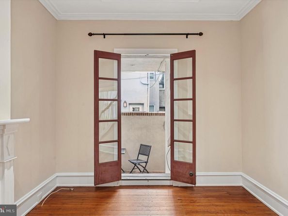 2202 Madison Square, Philadelphia PA 19146