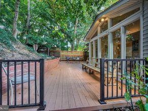 4105 27TH Street N, Arlington VA 22207