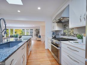 4105 27TH Street N, Arlington VA 22207