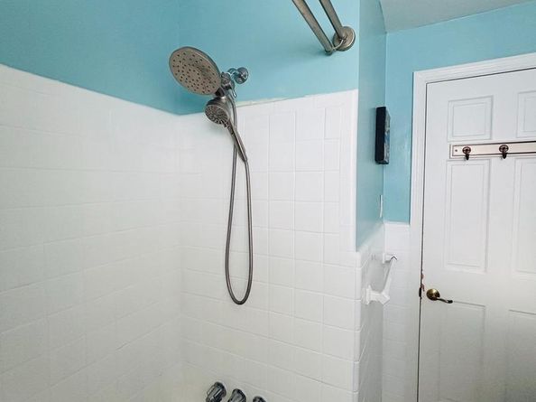 8012 Lawndale Avenue, Philadelphia PA 19111