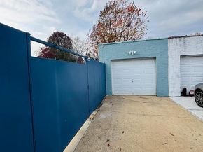 8012 Lawndale Avenue, Philadelphia PA 19111