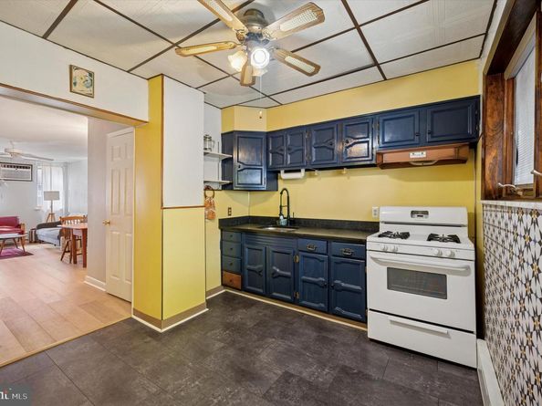 1021 Cantrell Street, Philadelphia PA 19148
