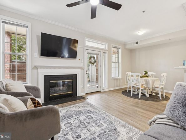 1361 Garden Wall Circle 701, Reston VA 20194