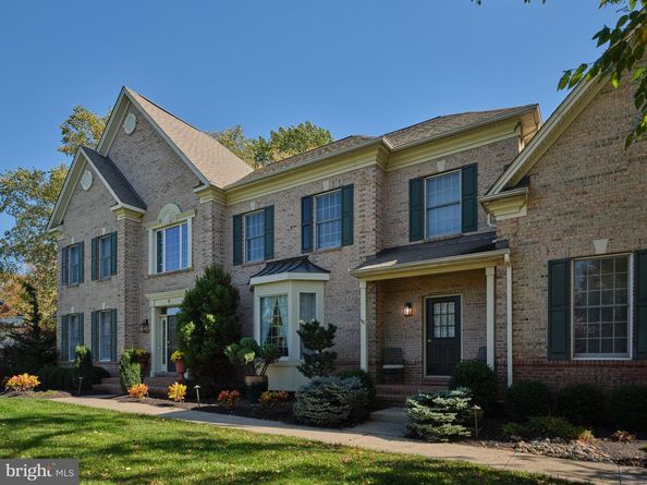 9 Pickering Drive, Newtown PA 18940