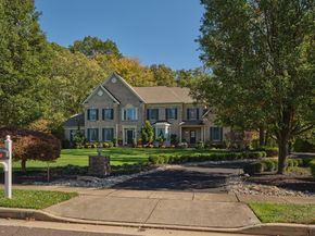 9 Pickering Drive, Newtown PA 18940