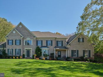 9 Pickering Drive