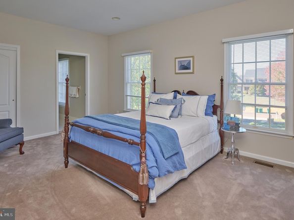 9 Pickering Drive, Newtown PA 18940