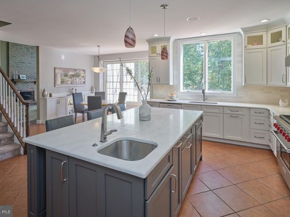 9 Pickering Drive, Newtown PA 18940