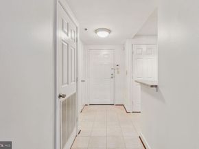 1050 N Taylor Street 1105, Arlington VA 22201