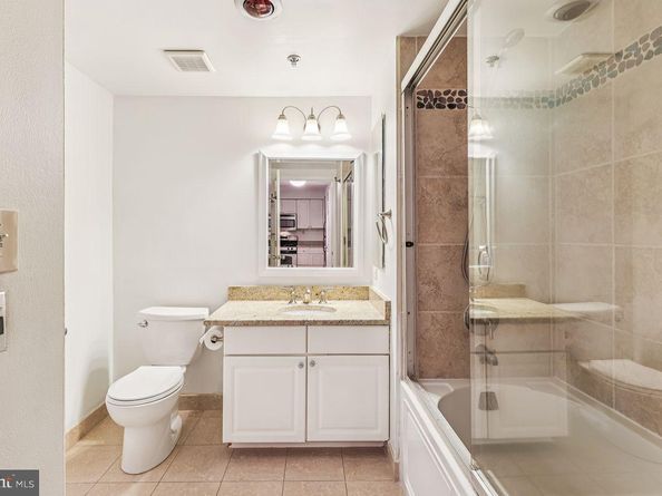 1050 N Taylor Street 1105, Arlington VA 22201