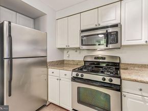 1050 N Taylor Street 1105, Arlington VA 22201
